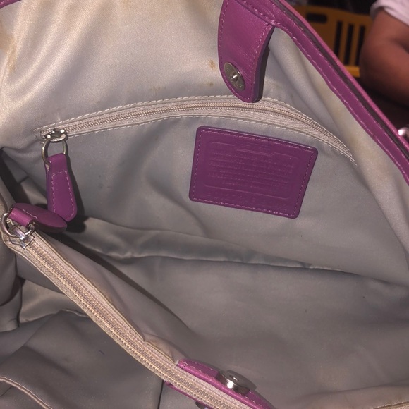 Handbag - Picture 5 of 7